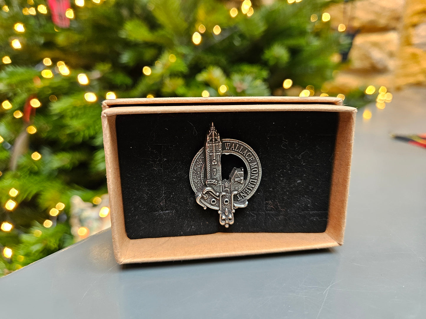 Wallace Monument / William Wallace Pewter Pin Badge